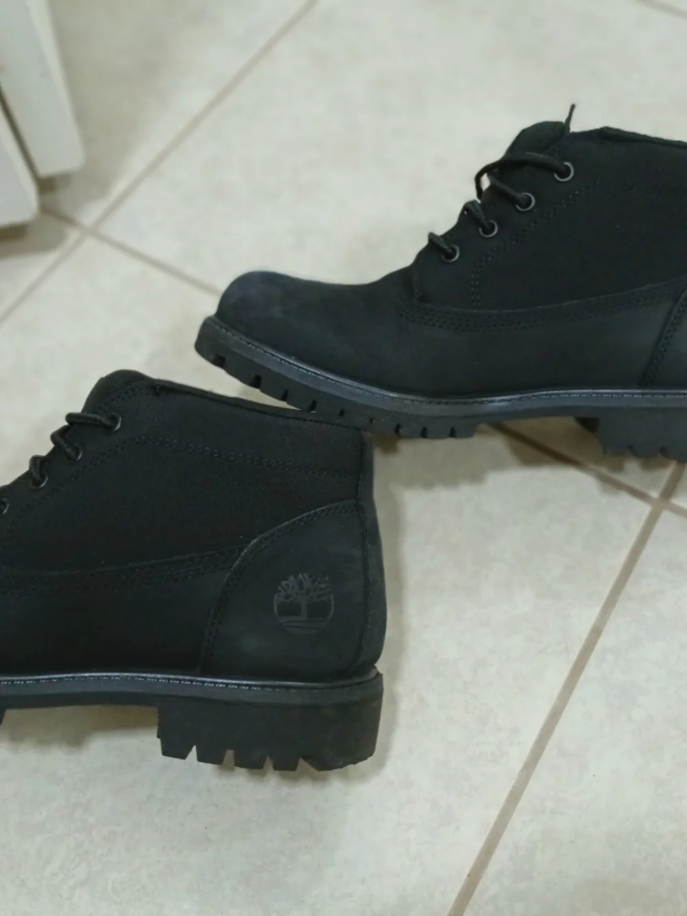 Timberland Men's Black Chukka-Style Casual Boots